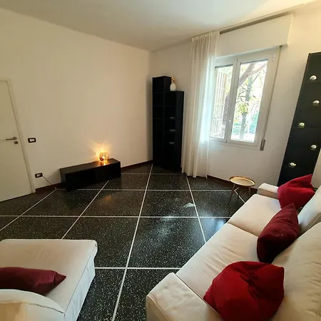 Spacious Three-Room Apartment In Saragozza Bologna Exterior photo